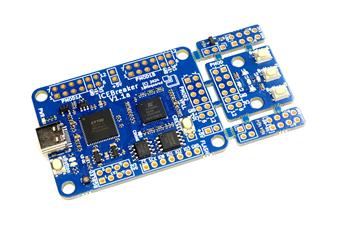 一块 iCE40 超低功耗 FPGA 开发板